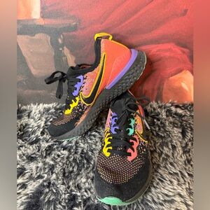 Nike Epic React Flyknit Multicolor / Rainbow Knit / Lightweight Running Shoes